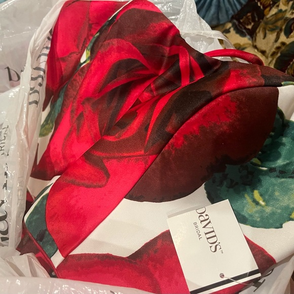 Davids bridal  Prom dress size 1-2-4-7-8-9 - Picture 4 of 5